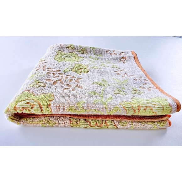Vintage 80s small bath towel, mint green and  peach floral towel, reversible - Picture 10 of 10